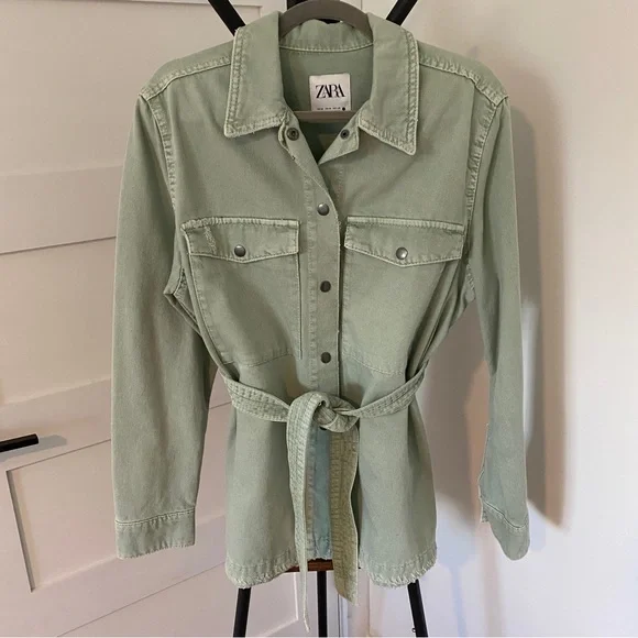 🔥🔥🔥 Zara Belted Denim Jacket - Picture 1 of 6